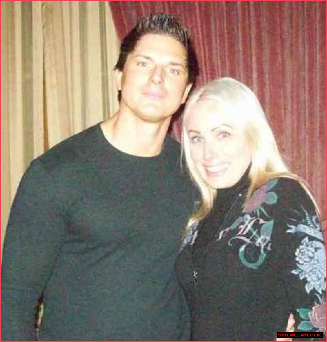 QVC Zak Bagans Wife, Married, Dating, Girlfriend, Net Worth,  House, Age and Daughter.